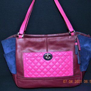 COACH QUILTED CARRIE PARK BAG
